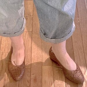 Braided leather flats / low heel pumps